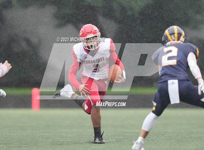 Thumbnail 1 in Bellevue vs. Marysville-Pilchuck (WIAA 3A  Semifinal) photogallery.
