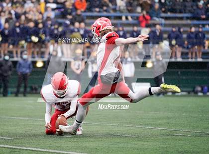 Thumbnail 1 in Bellevue vs. Marysville-Pilchuck (WIAA 3A  Semifinal) photogallery.