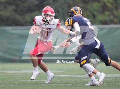 Thumbnail 3 in Bellevue vs. Marysville-Pilchuck (WIAA 3A  Semifinal) photogallery.