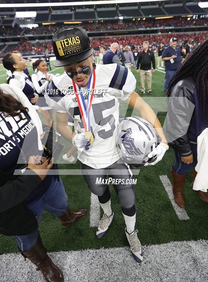 Thumbnail 3 in West Orange-Stark vs. Sweetwater (UIL 4A Division 2 Final) photogallery.
