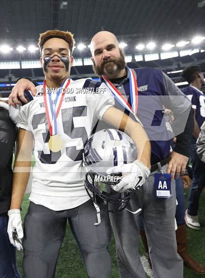 Thumbnail 2 in West Orange-Stark vs. Sweetwater (UIL 4A Division 2 Final) photogallery.
