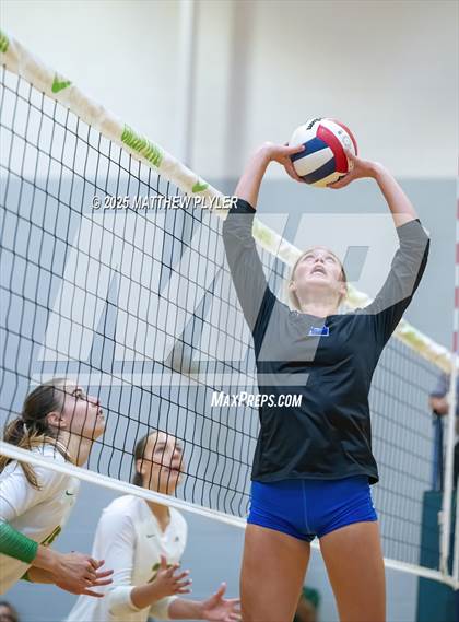 Thumbnail 3 in Marvin Ridge vs Cardinal Gibbons (Inaugural East vs West Clash) photogallery.