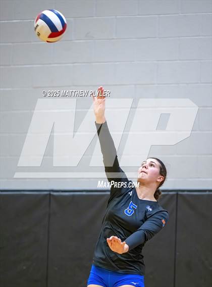 Thumbnail 2 in Marvin Ridge vs Cardinal Gibbons (Inaugural East vs West Clash) photogallery.