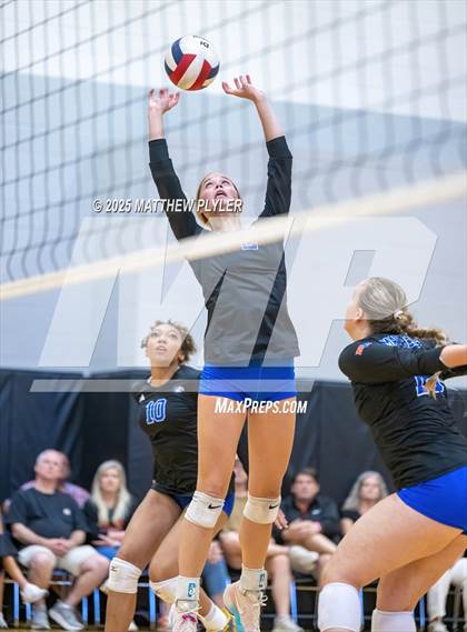 Thumbnail 2 in Marvin Ridge vs Cardinal Gibbons (Inaugural East vs West Clash) photogallery.