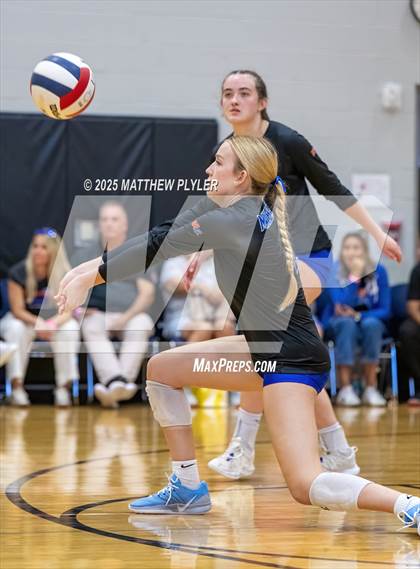 Thumbnail 2 in Marvin Ridge vs Cardinal Gibbons (Inaugural East vs West Clash) photogallery.