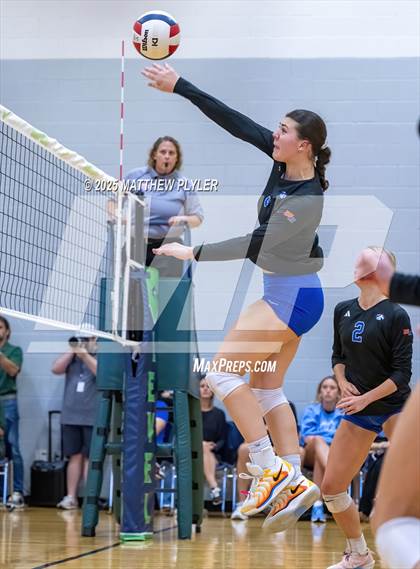 Thumbnail 1 in Marvin Ridge vs Cardinal Gibbons (Inaugural East vs West Clash) photogallery.