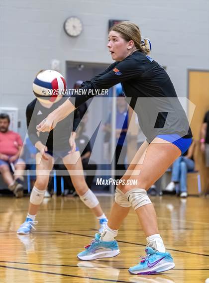 Thumbnail 3 in Marvin Ridge vs Cardinal Gibbons (Inaugural East vs West Clash) photogallery.