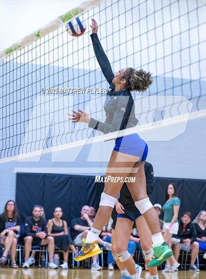 Thumbnail 3 in Marvin Ridge vs Cardinal Gibbons (Inaugural East vs West Clash) photogallery.