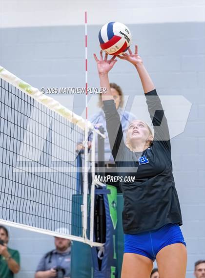 Thumbnail 3 in Marvin Ridge vs Cardinal Gibbons (Inaugural East vs West Clash) photogallery.