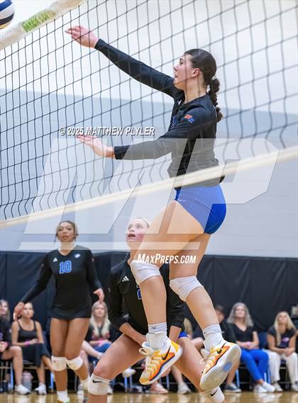 Thumbnail 3 in Marvin Ridge vs Cardinal Gibbons (Inaugural East vs West Clash) photogallery.