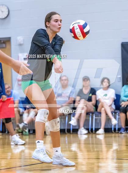 Thumbnail 2 in Marvin Ridge vs Cardinal Gibbons (Inaugural East vs West Clash) photogallery.