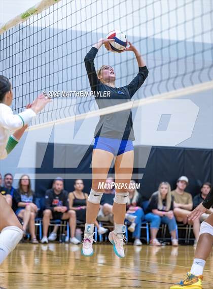 Thumbnail 3 in Marvin Ridge vs Cardinal Gibbons (Inaugural East vs West Clash) photogallery.