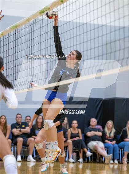 Thumbnail 2 in Marvin Ridge vs Cardinal Gibbons (Inaugural East vs West Clash) photogallery.