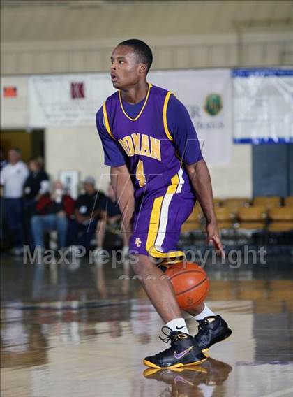 Thumbnail 3 in Roman Catholic vs. Duncanville (City of the Palms Classic) photogallery.