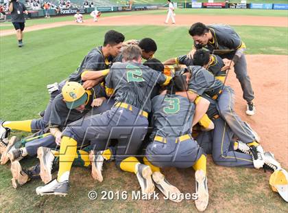 Thumbnail 2 in Greenway vs. Tucson High Magnet School (AIA D2 Final Awards Photos) photogallery.