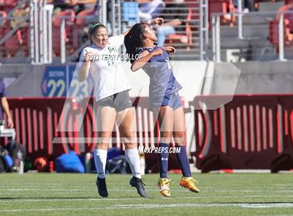 Thumbnail 1 in Rowland Hall vs. Waterford (UHSAA 2A Semifinal) photogallery.