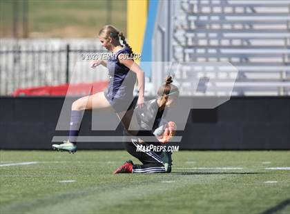 Thumbnail 1 in Rowland Hall vs. Waterford (UHSAA 2A Semifinal) photogallery.