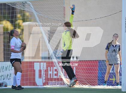 Thumbnail 1 in Rowland Hall vs. Waterford (UHSAA 2A Semifinal) photogallery.