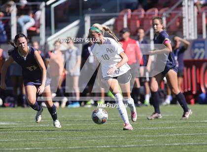 Thumbnail 2 in Rowland Hall vs. Waterford (UHSAA 2A Semifinal) photogallery.