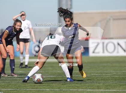 Thumbnail 1 in Rowland Hall vs. Waterford (UHSAA 2A Semifinal) photogallery.