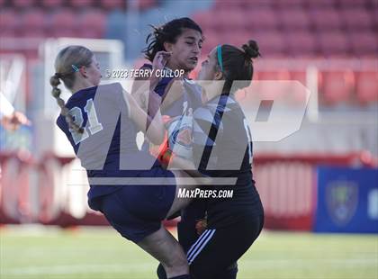 Thumbnail 1 in Rowland Hall vs. Waterford (UHSAA 2A Semifinal) photogallery.