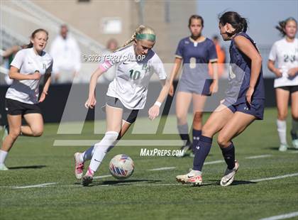 Thumbnail 2 in Rowland Hall vs. Waterford (UHSAA 2A Semifinal) photogallery.