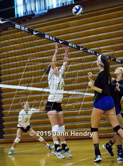 Thumbnail 3 in Branson vs Bonneville (Durango Fall Classic) photogallery.