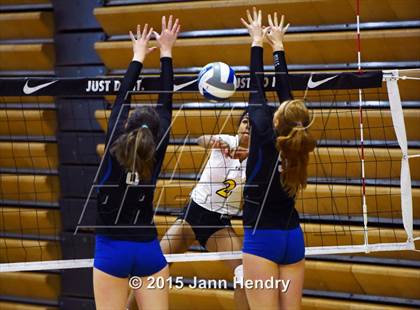 Thumbnail 1 in Branson vs Bonneville (Durango Fall Classic) photogallery.