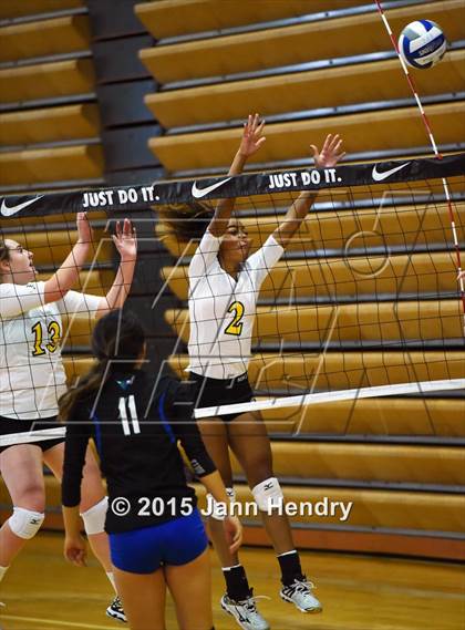 Thumbnail 2 in Branson vs Bonneville (Durango Fall Classic) photogallery.