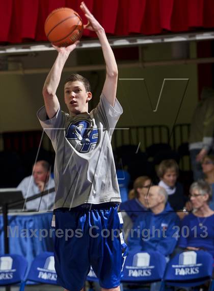 Thumbnail 3 in Dobbs Ferry vs. Our Lady of Lourdes (Section 1 Class B Final) photogallery.