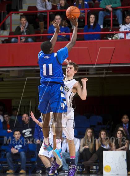 Thumbnail 1 in Dobbs Ferry vs. Our Lady of Lourdes (Section 1 Class B Final) photogallery.