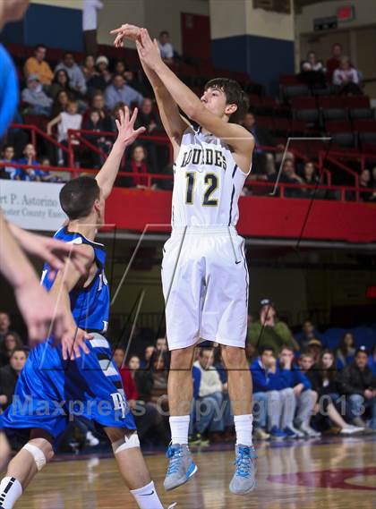 Thumbnail 3 in Dobbs Ferry vs. Our Lady of Lourdes (Section 1 Class B Final) photogallery.