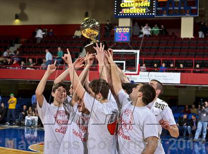 Thumbnail 3 in Dobbs Ferry vs. Our Lady of Lourdes (Section 1 Class B Final) photogallery.