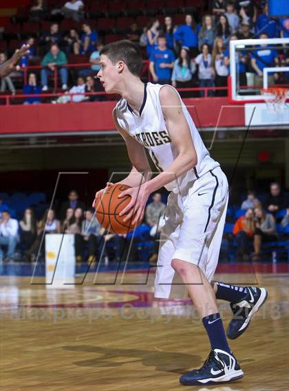 Thumbnail 1 in Dobbs Ferry vs. Our Lady of Lourdes (Section 1 Class B Final) photogallery.