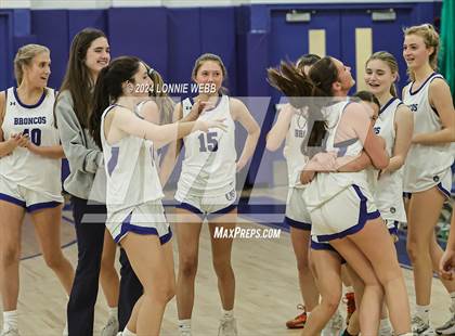 Thumbnail 3 in Valhalla vs Bronxville (NYSPHSAA Section 1 Class B First Round) photogallery.