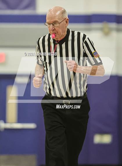 Thumbnail 3 in Valhalla vs Bronxville (NYSPHSAA Section 1 Class B First Round) photogallery.