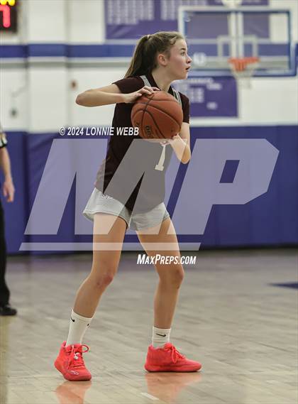 Thumbnail 3 in Valhalla vs Bronxville (NYSPHSAA Section 1 Class B First Round) photogallery.