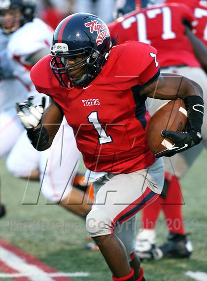 Thumbnail 1 in Hoover @ South Panola photogallery.