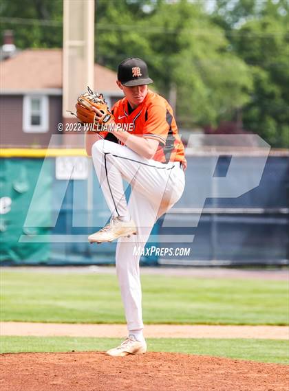 Thumbnail 3 in Marlboro Central vs. Spackenkill (Section 9 Class B Final) photogallery.