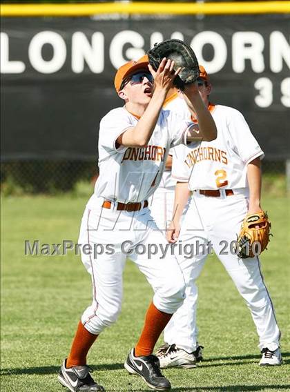 Thumbnail 3 in Creekview vs White photogallery.
