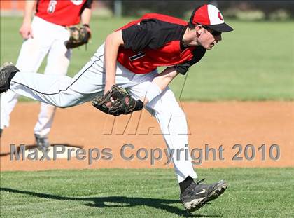 Thumbnail 2 in Creekview vs White photogallery.