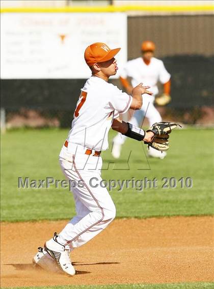 Thumbnail 2 in Creekview vs White photogallery.