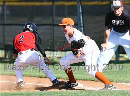 Thumbnail 3 in Creekview vs White photogallery.