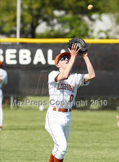 Thumbnail 3 in Creekview vs White photogallery.