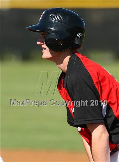 Thumbnail 3 in Creekview vs White photogallery.