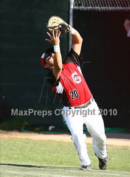 Thumbnail 2 in Creekview vs White photogallery.