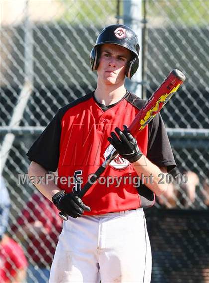 Thumbnail 3 in Creekview vs White photogallery.