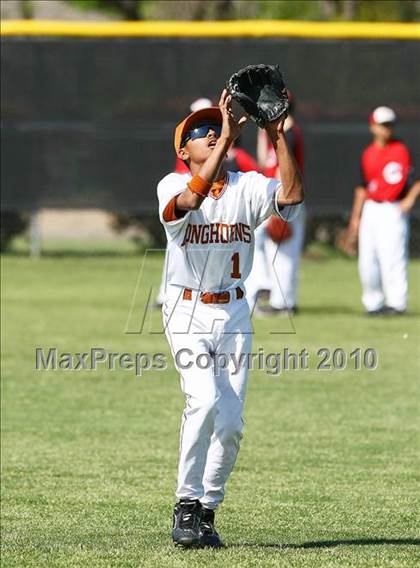 Thumbnail 2 in Creekview vs White photogallery.