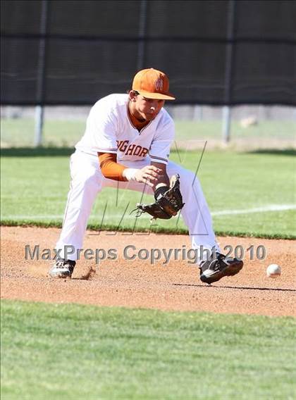 Thumbnail 2 in Creekview vs White photogallery.