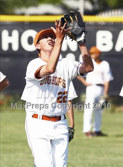 Thumbnail 1 in Creekview vs White photogallery.